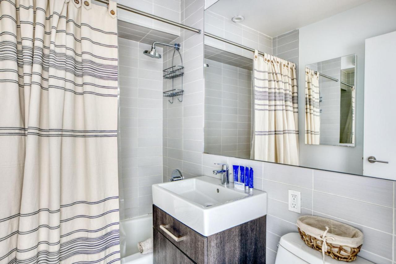 Apartment Chelsea 1br W Gym Balcony Doorman Nyc-33